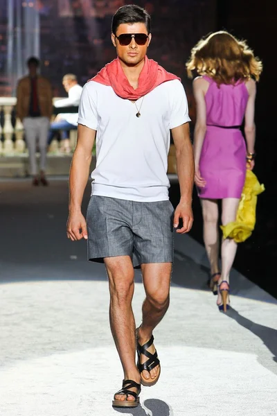 Look 23